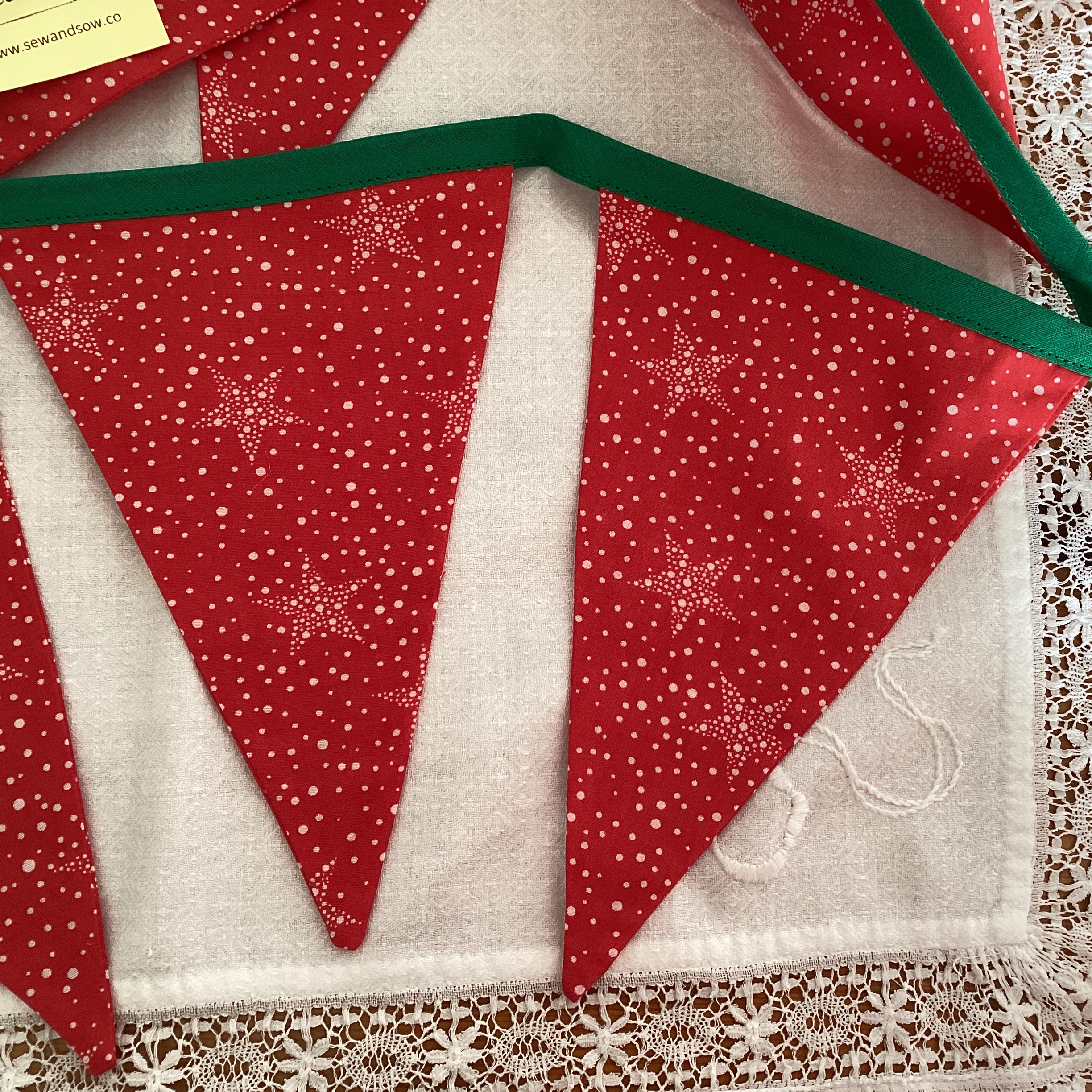 Christmas Bunting - red with white stars